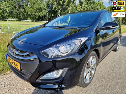 Hyundai I30 1.6 GDI Go! dealer onderhouden en trekhaak