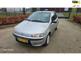 Fiat Punto 1.2 GO! APPLE CARPLAY 68.000 NAP!!