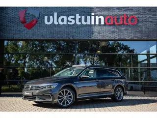 Volkswagen Passat Variant 1.4 TSI PHEV GTE Business ,SOH 94%, Panoramadak, Trekhaak, Adap. cruise,
