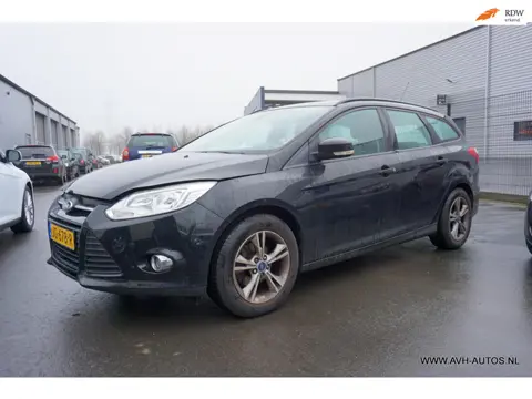 Ford Focus Wagon 1.0 EcoBoost Edition, Motor defect!!