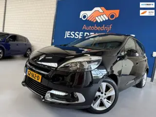 Renault Scénic 1.4 TCe Bose /bj.2012/ kleur: zwart / navigatie/half leder/climate/trekhaak/ NAP met 