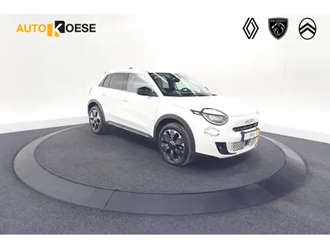 Fiat 600 1.2 Hybrid 100 DCT6 La Prima | Camera | Adaptieve Cruise Control | Dodehoekdetectie | Stoel