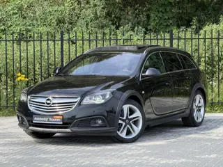 Opel Insignia Sports Tourer 2.0 T Cosmo 4x4 | Trekhaak | Leer | Pano | Dodehoek