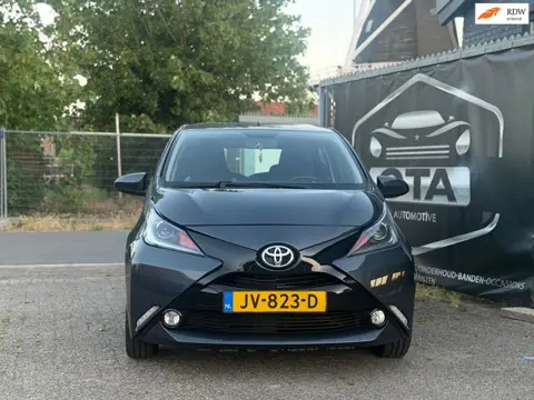 Toyota Aygo 1.0 VVT-i x-play