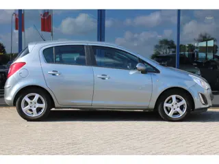 Opel Corsa 1.2-16V Automaat Edition 5drs CARPLAY AIRCO LMV <NL AUTO>