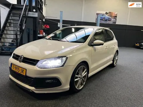 Volkswagen POLO 1.2 TSI Highline/ R Line/Navi/PDC/LED