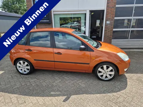 Ford Fiesta 1.3i "Futura" 5 Deurs - Trekhaak - Airco - Apk 20-06-2027 !!!