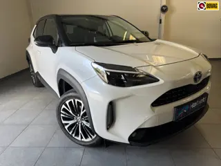 Toyota Yaris Cross 1.5 Hybrid Executive Bi-tone-metallic / Vol opties!