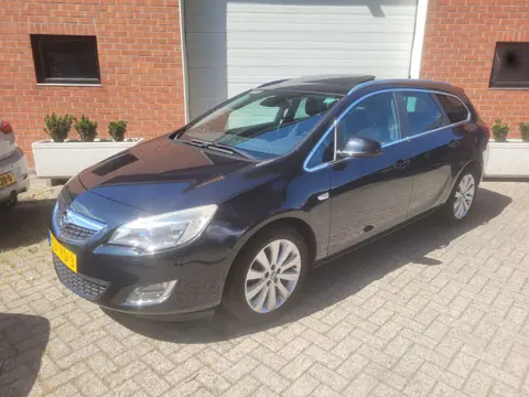Opel Astra Sports Tourer 1.4 Turbo Cosmo PANO | Trekhaak | Clima