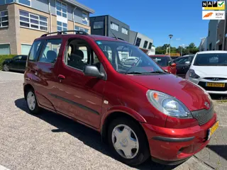 Toyota Yaris Verso 1.3-16V VVT-i Sol AUTOMAAT.