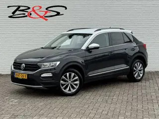 Volkswagen T-ROC 1.5 TSI Sport Camera Adaptieve cruise Digitaal dashboard Pdc voor+achter