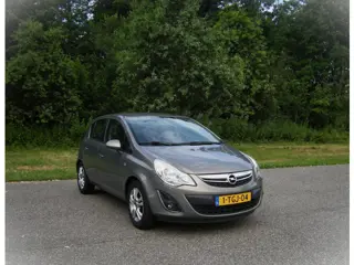 Opel Corsa 1.2-16V Anniversary Edition 5 Drs . Airco . Cruiscontrol . LMV . enz