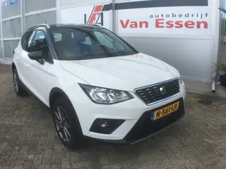 SEAT Arona 1.0 TSI Xcelence Business Intense Xcelence . blind spot, adaptive cruise control, Navi