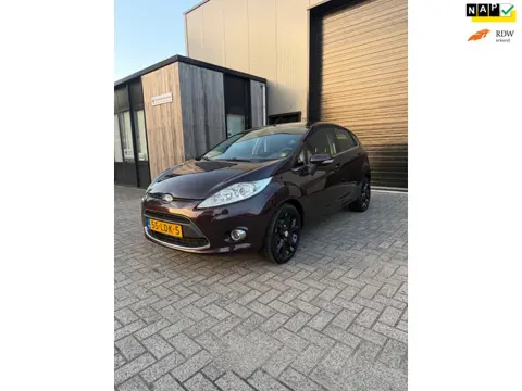 Ford Fiesta 1.25 Titanium |1e Eigenaar|D-riem v.v.|ClimaTronic|LM velgen|PDC|Airco|Elektrische ramen