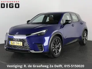 Lexus LBX Relax 2WD | 1e eigenaar | Dealer Onderhouden | Navigatie | Stoelverwarming + Leder |
