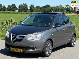 Lancia Ypsilon 0.9 TwinAir Platinum | Nap | Automaat | Netjes