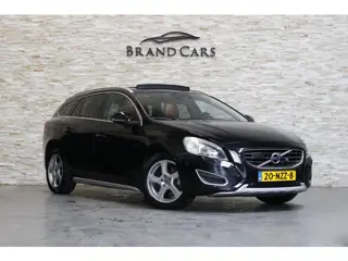 Volvo V60 2.0T Summum AUT | Camera | Adaptieve CC | Schuifdak | LEDER | NAP | Boekjes |