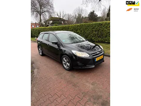 Ford Focus Wagon 1.0 EcoBoost Edition NWE DIST + APK!