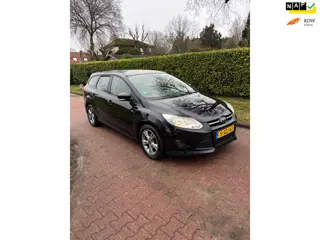 Ford Focus Wagon 1.0 EcoBoost Edition NWE DIST + APK!