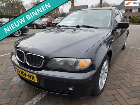 BMW 3-serie 318i Executive NETTE AUTO RIJDT EN SCHAKELT GOED