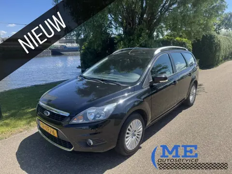 Ford Focus Wagon - 1.8 Limited|PDC|Cruise|trekhaak|navi
