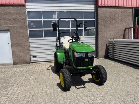 John Deere 2038R-781742