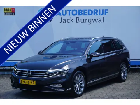 Volkswagen Passat Variant 1.5 TSI DSG R-Line Camera | Digital dashboard | Apple Carplay *All in prij