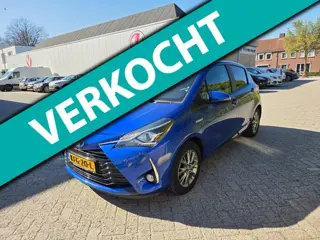 Toyota Yaris 1.5 Hybrid Design | LM-Velgen | Climate controle | Pre-crash detectie | Lane assist