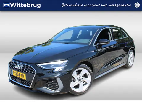 Audi A3 Sportback 35 TFSI 150pk S edition S-Tronic Automaat / App-Connect / Climate Controle / Sport
