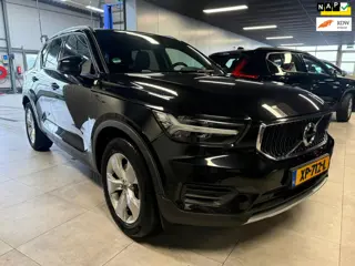 Volvo XC40 2.0 T4 Momentum