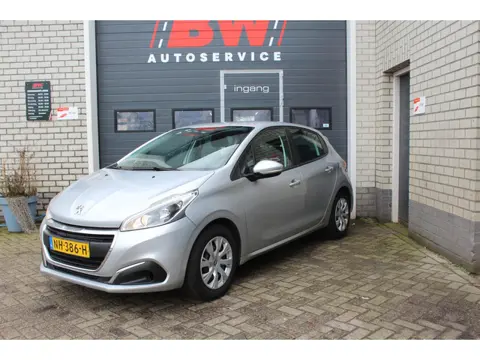 Peugeot 208 1.2 PureTech Blue Lease
