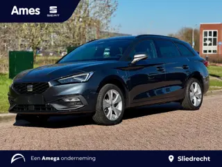 SEAT Leon Sportstourer 1.5 TSI e-Hybrid FR Business | Dodehoeksensoren | Travel Assist | Matrix-LED