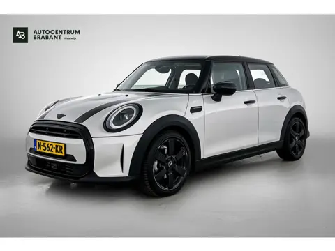 Mini 5-Deurs 1.5 Cooper Classic (NL-auto, 1e Eig, Dealer OnderH, Navi Prof, Sportstoel, Parkeersenso