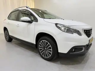 Peugeot 2008 1.2 PureTech 110 Allure (bj 2017)