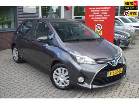 Toyota Yaris 1.5 Hybrid Aspiration / Camera / Climate control / Bluetooth