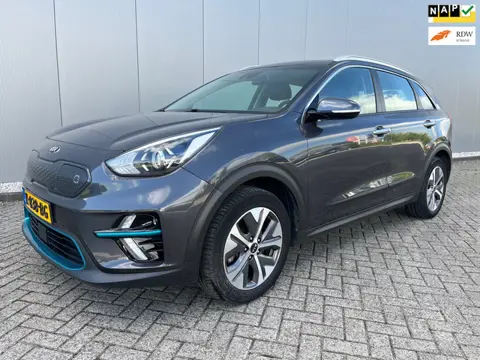 Kia E-Niro DynamicLine 64 kWh/ 15900netto / SOH 100%