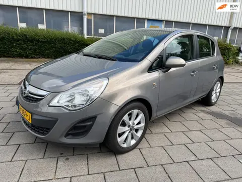 Opel Corsa 1.2 EcoFlex Selection airco cruise control nieuwe apk