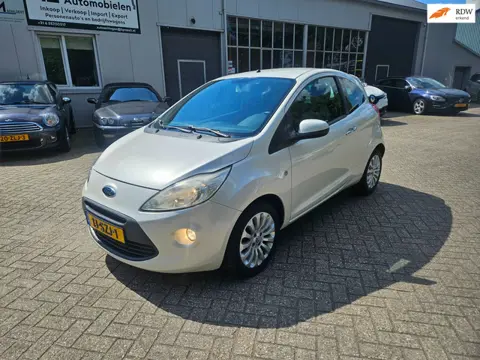 Ford Ka 1.2 Titanium X BJ.2012 - AIRCO