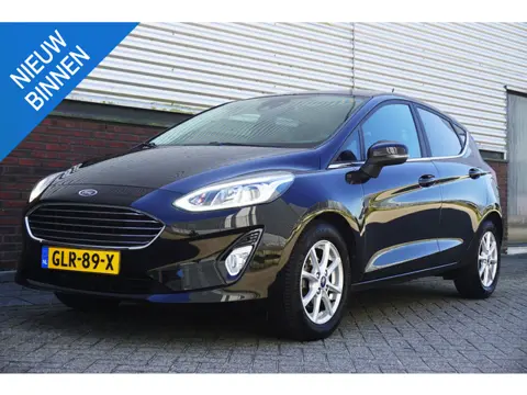Ford Fiesta 1.0 EcoB.95PK Titanium X/Navigatie/Apple CarPlay/ Winterpakket/Dealeronderhouden