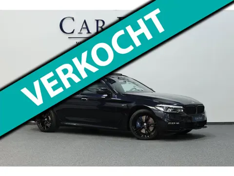 BMW 5-serie Touring 540i xDrive M-Sport LED/VIRTUAL/SFEER/PANO/LEER+S.VERWARMING+MEMORY/20" LMV/360/