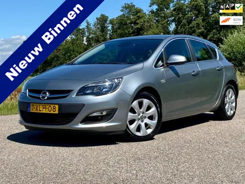 Opel Astra 1.4 Turbo Blitz Clima Carplay Navi Camera 17'' Dealer Onderhouden NAP Trekhaak PDC 6BAK