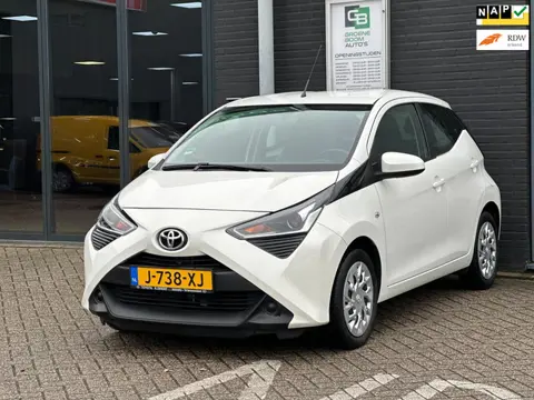 Toyota Aygo 1.0 VVT-i x-play/NAVI/CAMERA/AIRCO/ NL-AUTO NAP!!