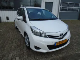 TOYOTA YARIS 1.0 VVT-I ASPIRATION