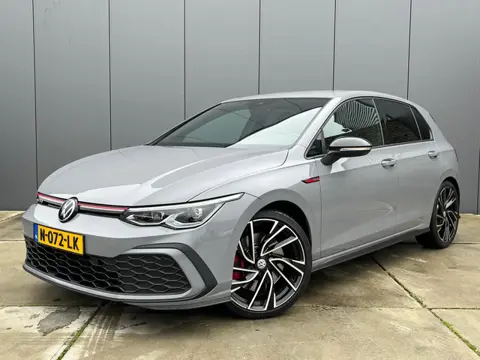 Volkswagen Golf 2.0 TSI GTI | Achteruitrijcamera | Harman Kardon | IQ Light | Stoel- Stuur Verwarmin