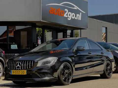 Mercedes-Benz CLA-Klasse 200 AUT7 AMG-LINE PANODAK VOL-LEDER NAVI AIRCO LED LMV PDC