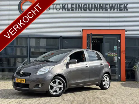 Toyota Yaris 1.3 VVT-i Aspiration / Airco / Trekhaak Afneembaar / Allseason Banden /