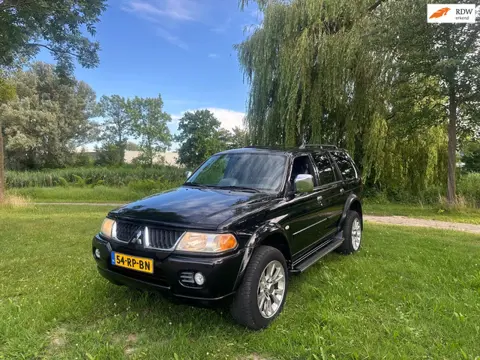 Mitsubishi Pajero Sport 3.0 V6 Intense Airco Cruise 4X4 DAKAR EDITION