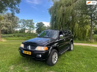 Mitsubishi Pajero Sport 3.0 V6 Intense Airco Cruise 4X4 DAKAR EDITION