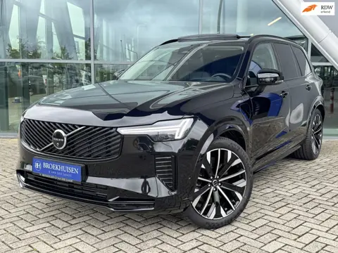 Volvo XC90 2.0 T8 Plug-in hybrid AWD Ultra Dark FACELIFT 455pk HU Luchtvering / Massage Stoelen / Bo