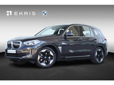 BMW iX3 High Executive 80 kWh | SoH 99% | Panorama Dak | Trekhaak | Parking Assistant Plus | Driving